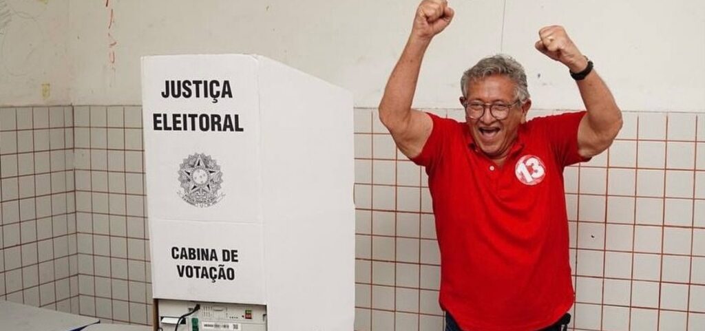 Luiz Caetano (PT) vence disputa histórica e é eleito prefeito de Camaçari no segundo