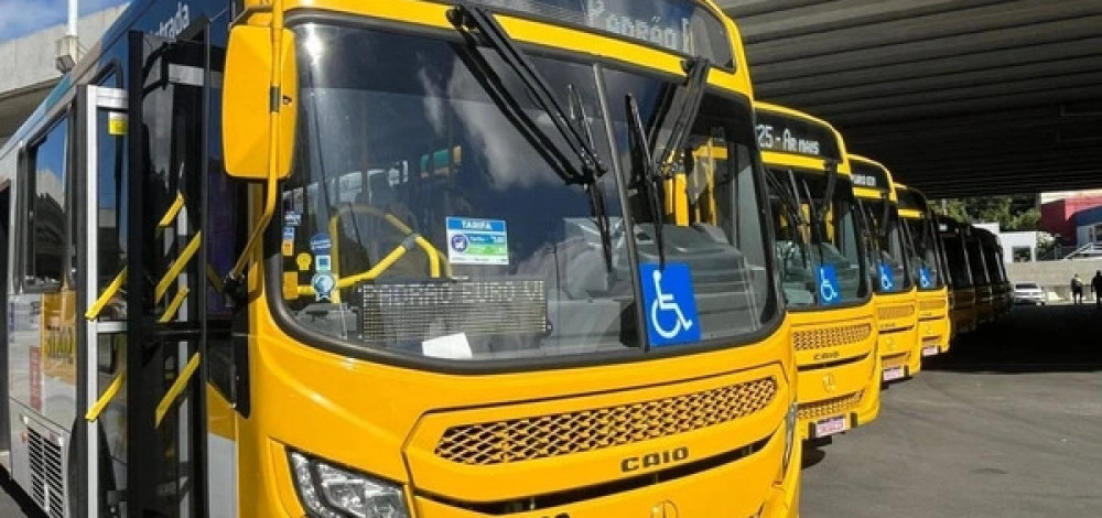 Rodoviários suspendem greve em Salvador após acordo no TRT; ônibus voltam a circular gradualmente
