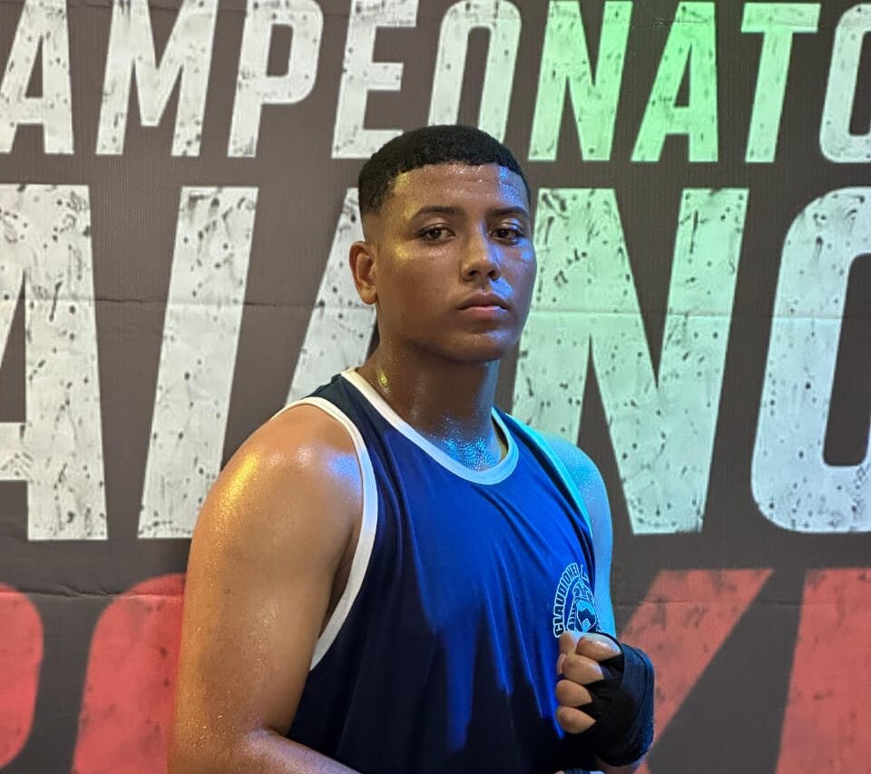 Jovem de Simões Filho conquista título baiano de boxe após ser revelado por projeto social